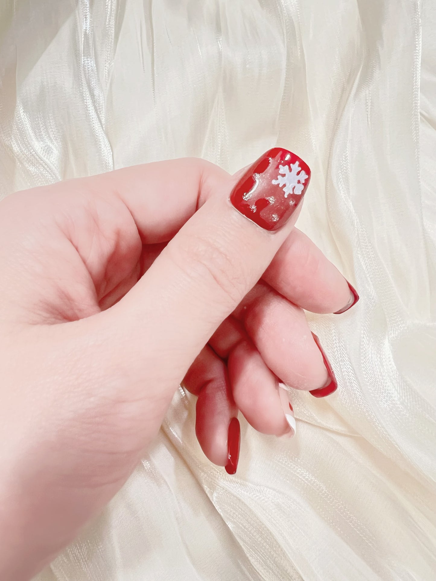 Santa’s Red Christmas Press-On Nails