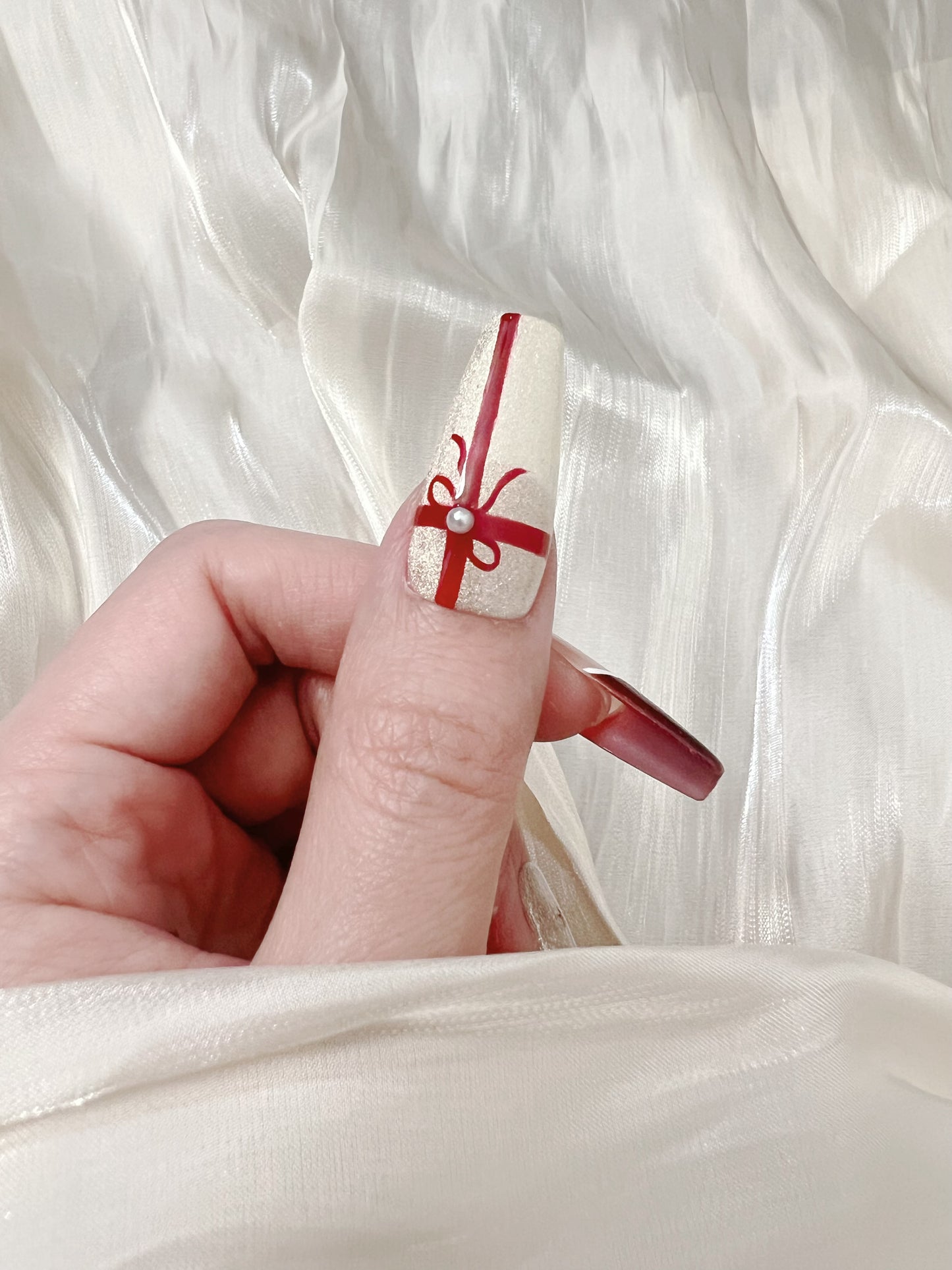 Christmas Gift Press On Nails
