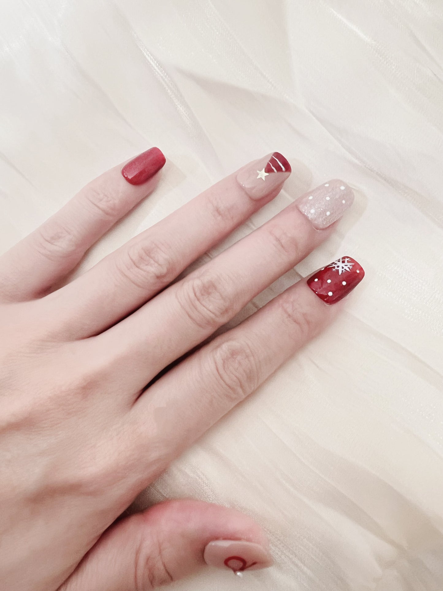 Christmas tree press -on nails