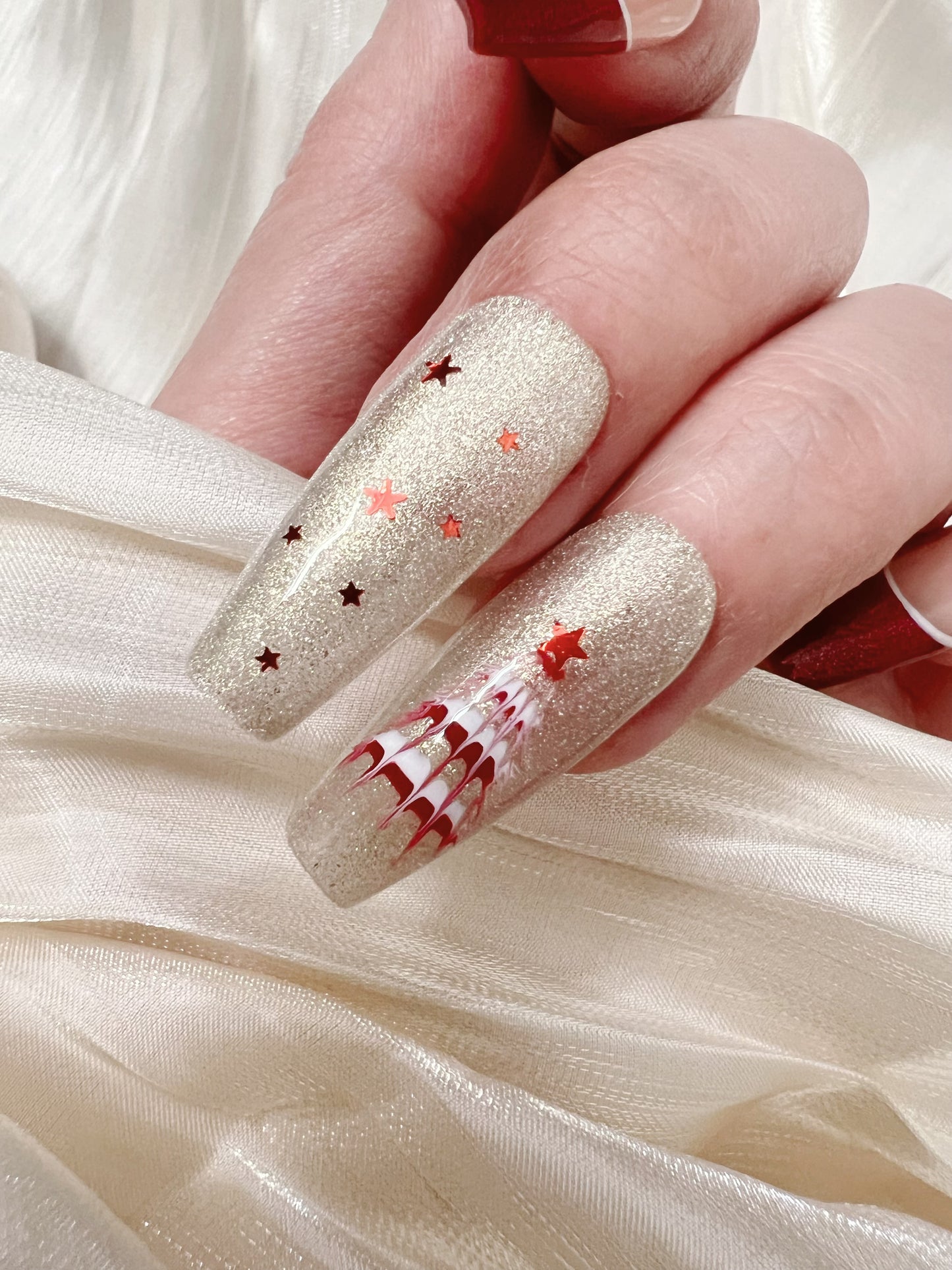 Christmas Gift Press On Nails